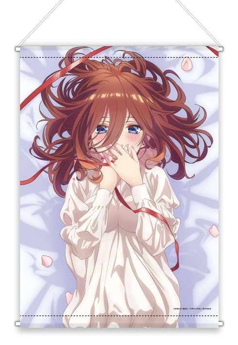 『五等分の花嫁∬』描き下ろしB2タペストリー ネグリジェ 中野三玖